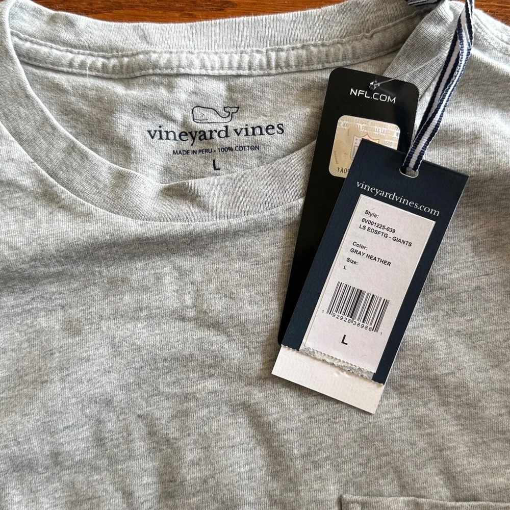 Vineyard Vines Light Gray Long Sleeve NY Giants Tee - Picture 2 of 4